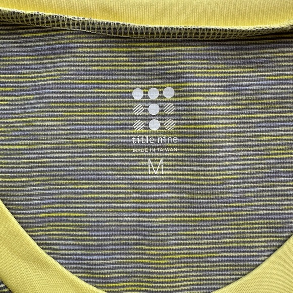 Title Nine Yellow and Gray Athletic Shirt Sleeve Stretch Dress Sz M - Picture 6 of 7